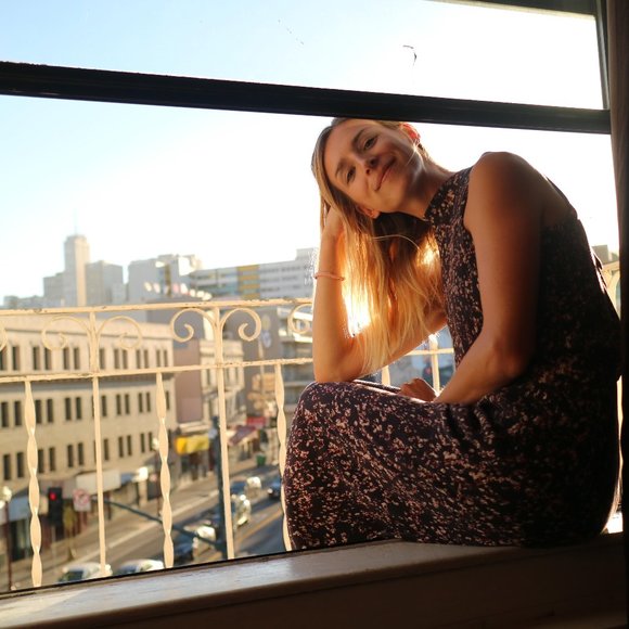 Meet your Posher, Ali - Picture 1 of 1